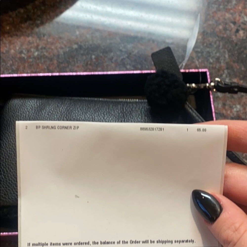 Coach wristlet - Picture 4 of 5